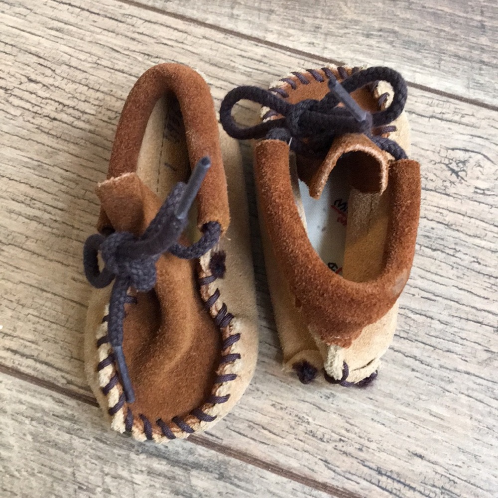 Infant Minnetonka Moccasins Size 1